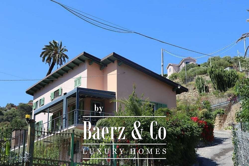 Villa in Bordighera, Liguria, Italy 1 - 18354226