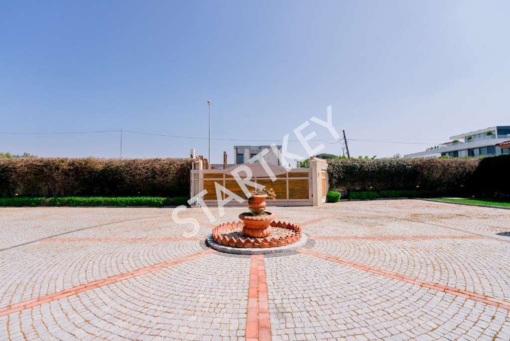 Estate in İzmir, İzmir, Turkey 5 - 18618864