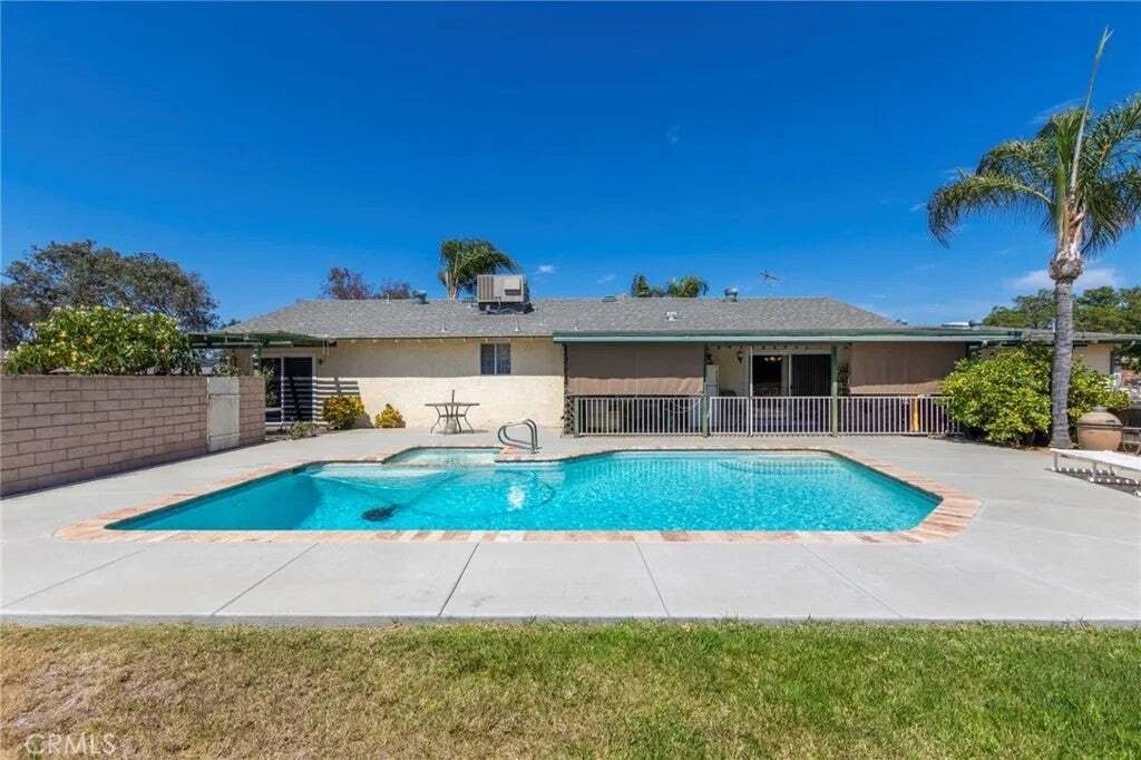 House in Norco, California, United States 3 - 18072177