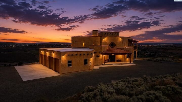 House in Kennewick, Washington, United States 2 - 17545373