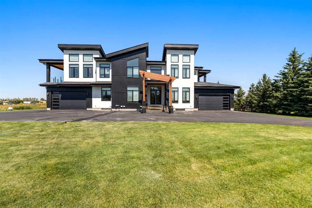 House in Chestermere, Alberta, Canada 1 - 18623771