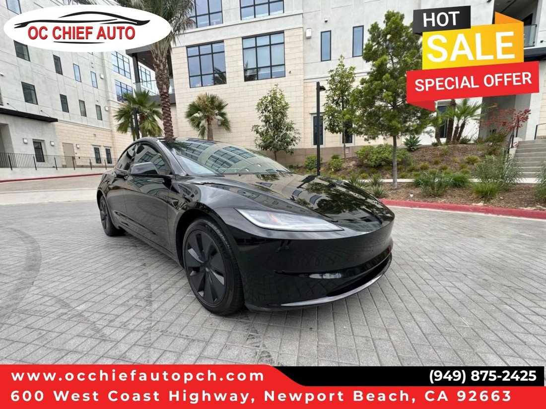 Sedan in Newport Beach, CA, United States 1 - 18565847