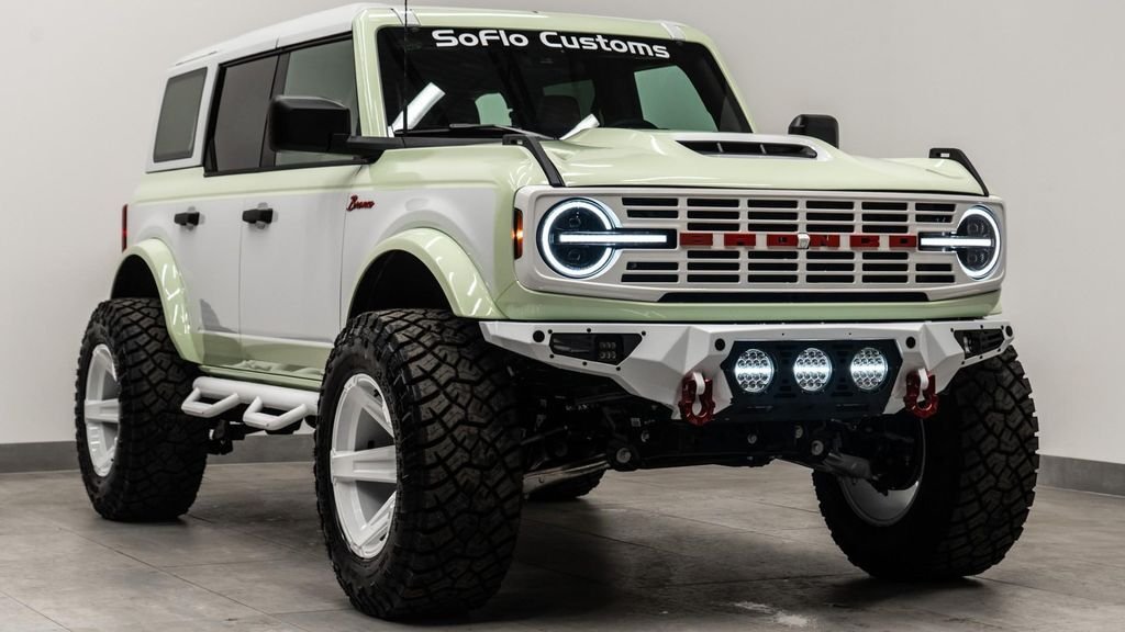 Ford Bronco 4X4 in Fort Lauderdale, FL, United States 3 - 18620522