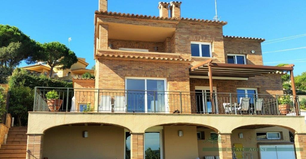 Villa in Lloret de Mar, Catalonia, Spain 2 - 13111307