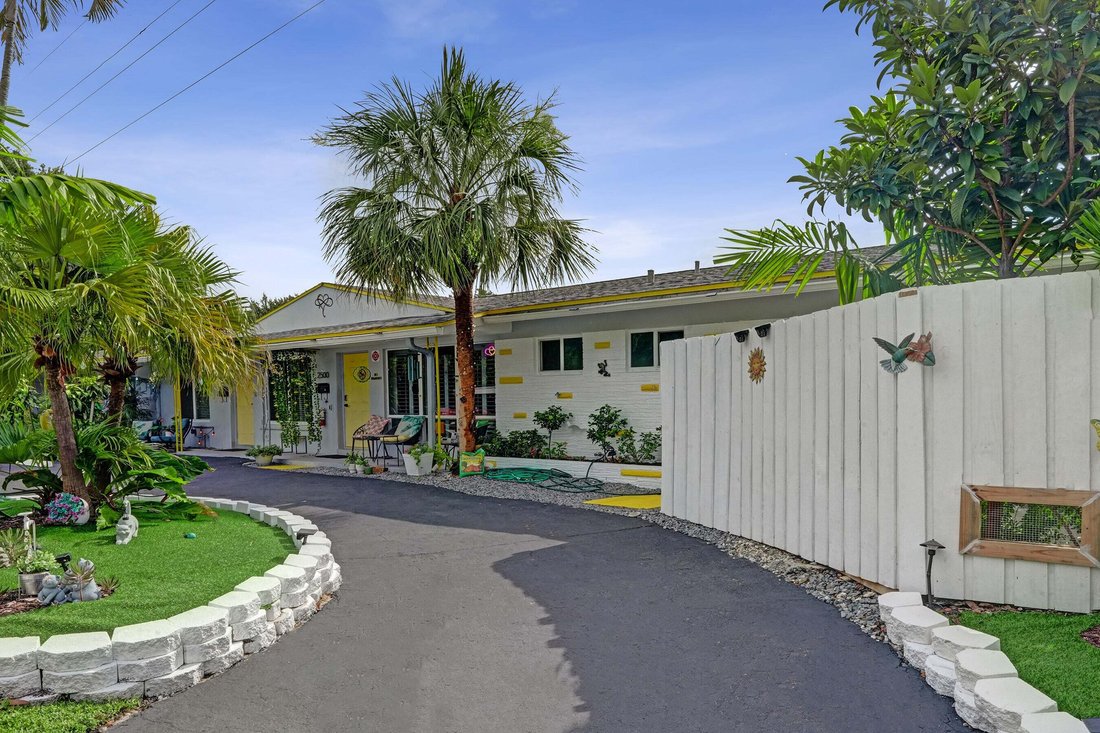 Wilton Manors, Florida, United States 3 - 18511968