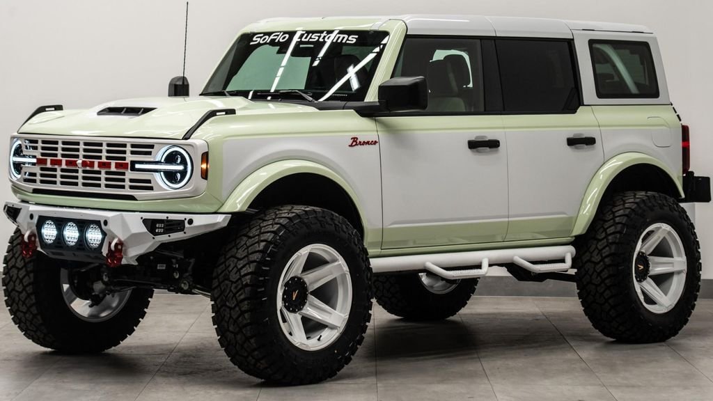 Ford Bronco 4X4 in Fort Lauderdale, FL, United States 1 - 18620522