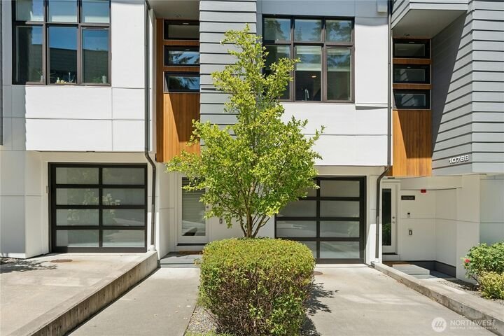 Condo in Bellevue, Washington, United States 2 - 18620052