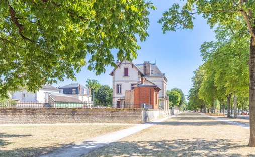 House in Grangier, Dijon, France 1