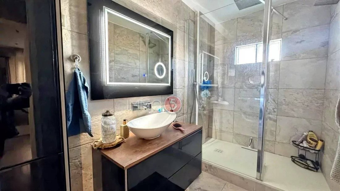 Apartment in Thiers, Le Raincy, France 4 - 17449042