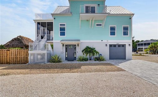 House in Fort Myers Beach, Florida, United States 1