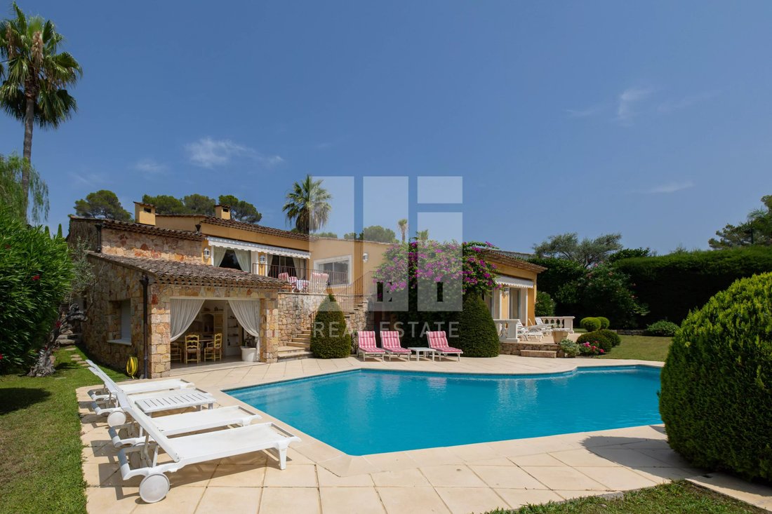 Villa in Mougins, Provence-Alpes-Côte d'Azur, France 3 - 18616221