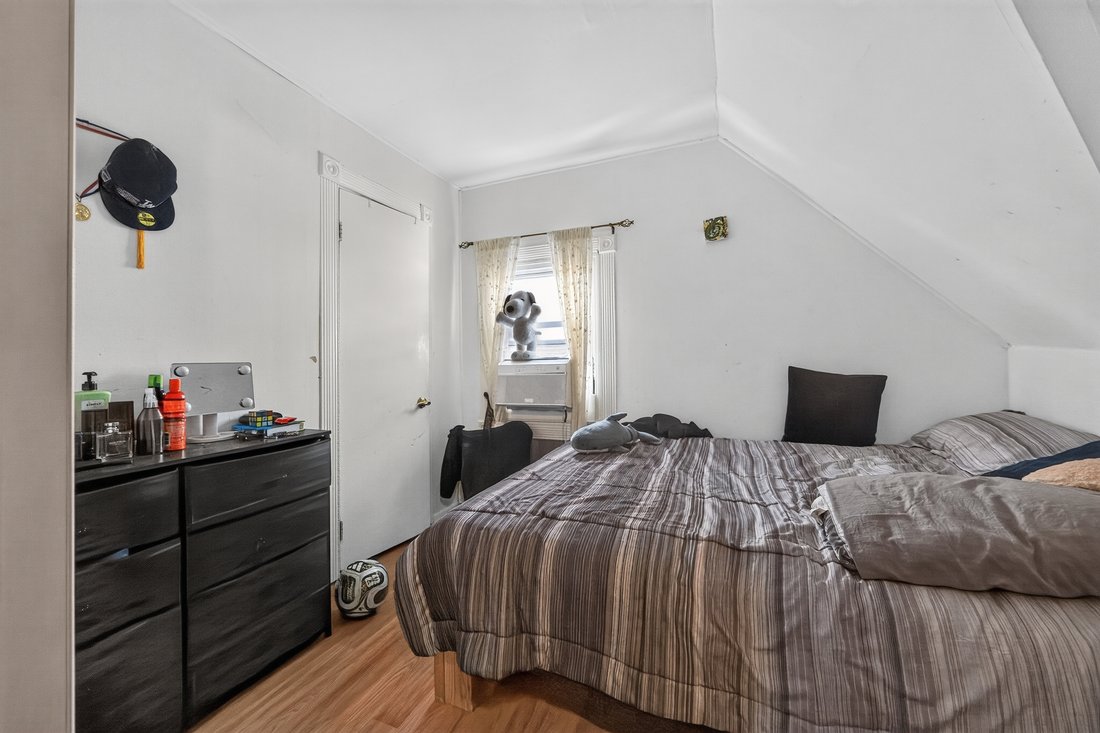 Apartment in Clifton, New Jersey, United States 4 - 18621792