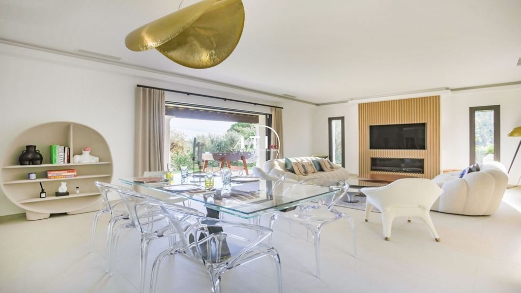 Villa in Grimaud, Provence-Alpes-Côte d'Azur, Frankreich 4 - 18621367