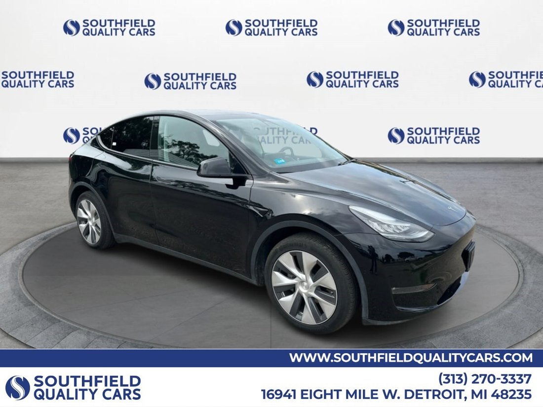 Suv in Detroit, MI, United States 1 - 18615862