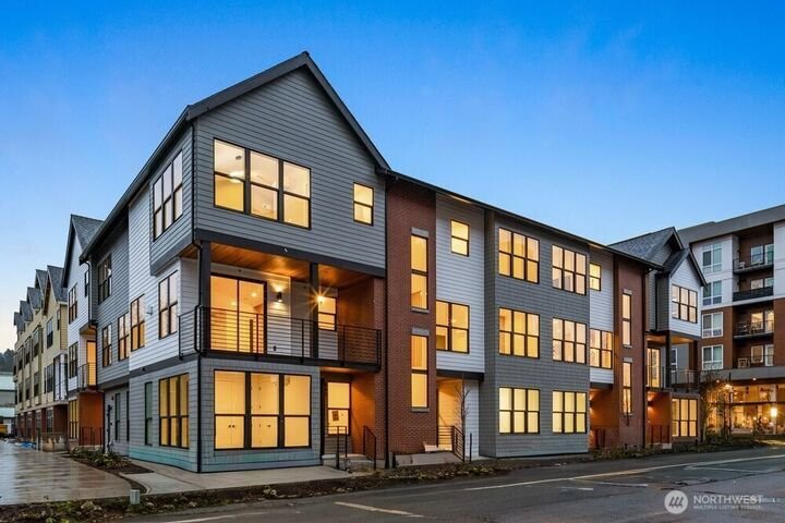 Condo in Issaquah, Washington, United States 1 - 18620069