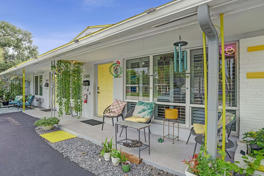 Wilton Manors, Florida, United States 5 - 18511968