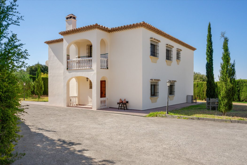 Villa in Estepona, Andalusia, Spain 3 - 18616055