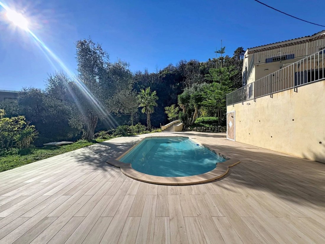 Villa en Menton, Provenza-Alpes-Costa Azul, Francia 2 - 17280945