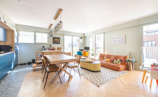 Apartment in Colombiers, Issy-les-Moulineaux, France 1