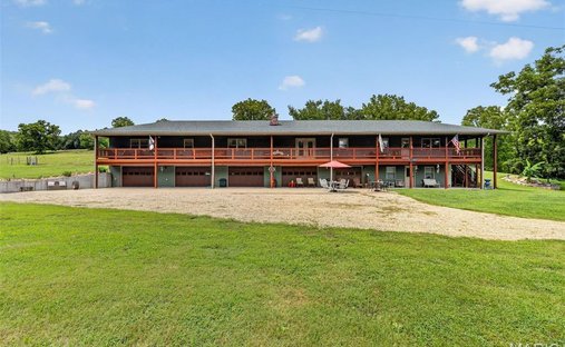 House in Chamois, Missouri, United States 1
