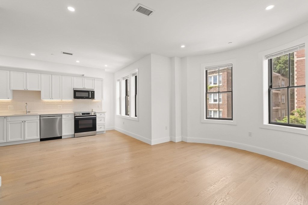 Condo in Boston, Massachusetts, United States 1 - 18621033