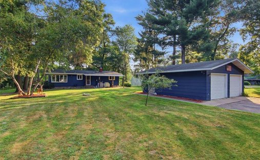 House in Chippewa Falls, Wisconsin, United States 1