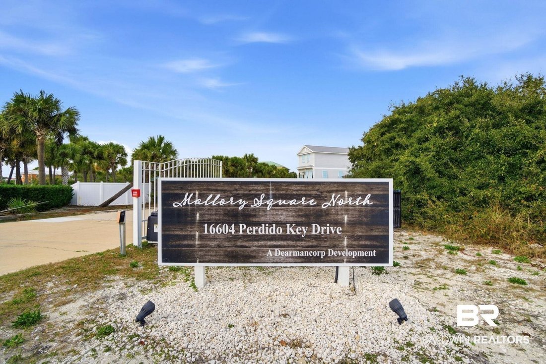 House in Pensacola, Florida, United States 2 - 18619738