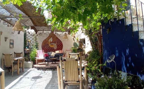 House in Nevons-route d'Apt, L'Isle-sur-la-Sorgue, France 1