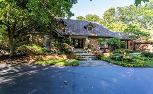 House in Beverly Hills, Michigan, United States 1