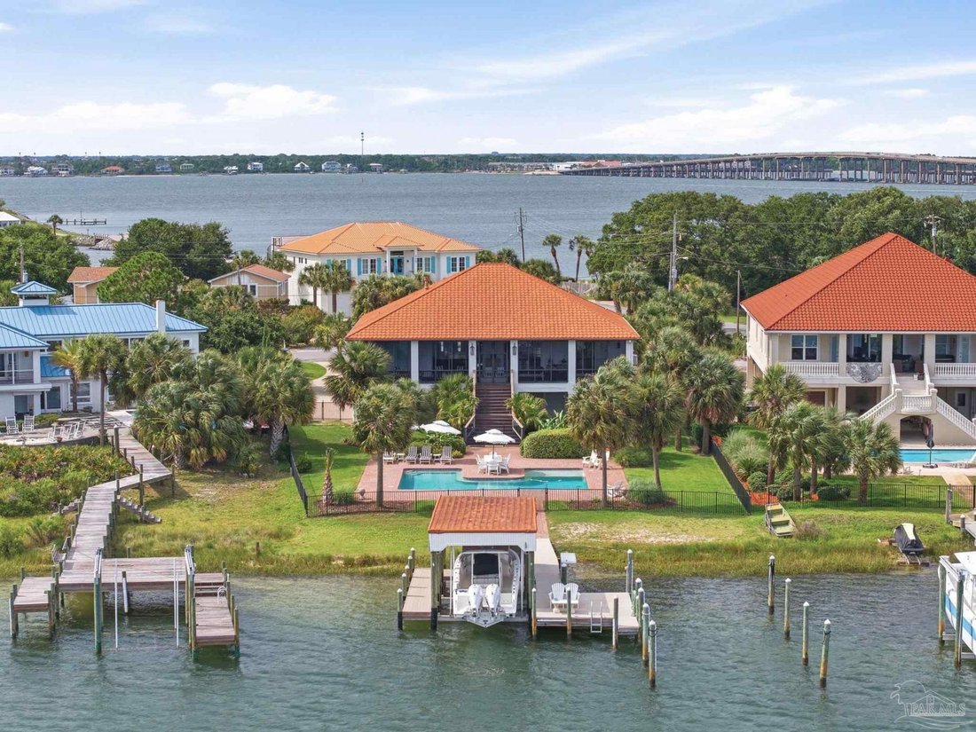 House in Gulf Breeze, Florida, United States 1 - 18619883