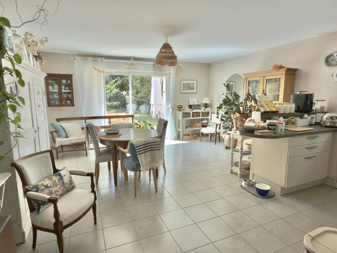 House in Zone Urbaine, Arradon, France 4 - 18392032