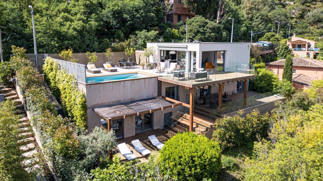 House in Théoule-sur-Mer, Provence-Alpes-Côte d'Azur, France 2 - 16334394