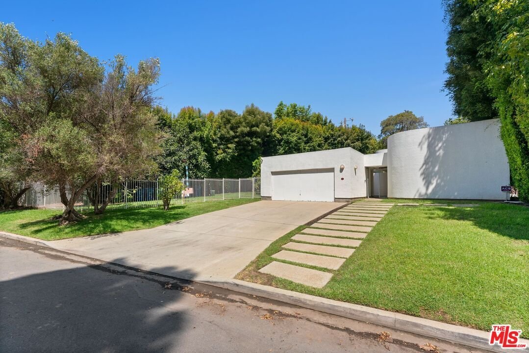 House in Los Angeles, California, United States 2 - 18621425