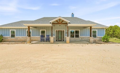 House in Bluff Dale, Texas, United States 1