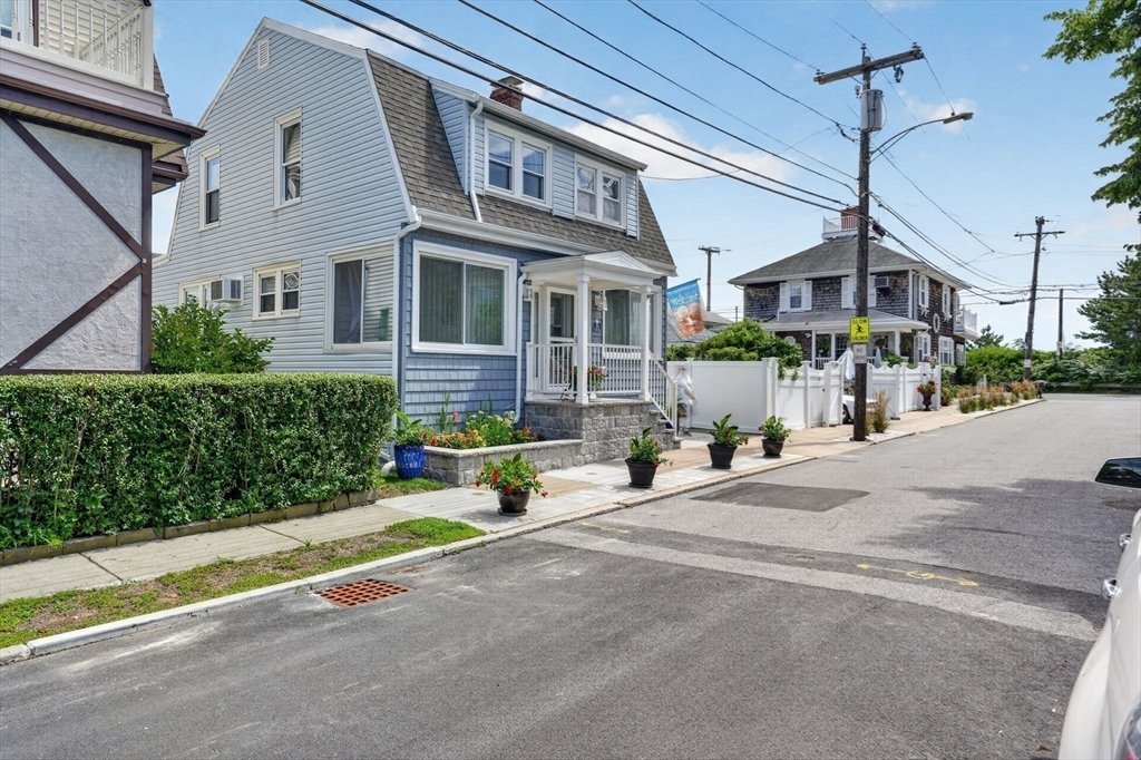 House in Revere, Massachusetts, United States 3 - 18605731