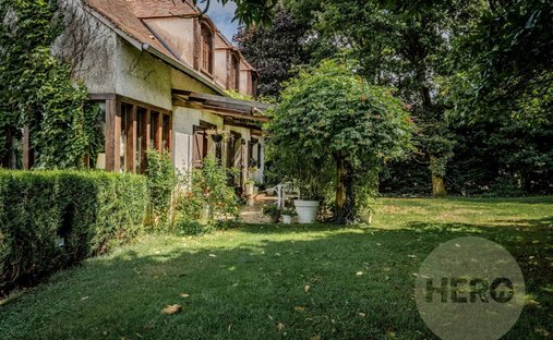 Maison à Jouars-Pontchartrain, Île-de-France, France 1