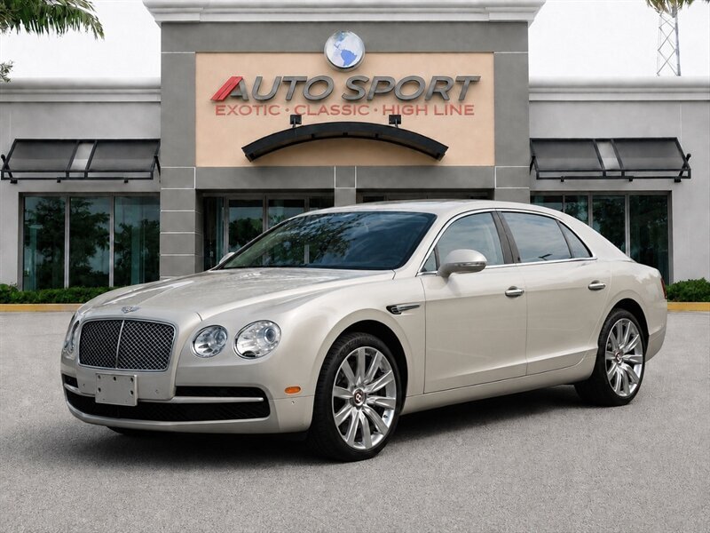 Sedan in Boca Raton, Florida, United States 1 - 11811497