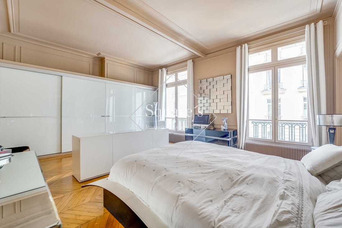 Apartment in La Fourche-Guy Môquet, Paris 17e Arrondissement, Paris 5 - 18622676