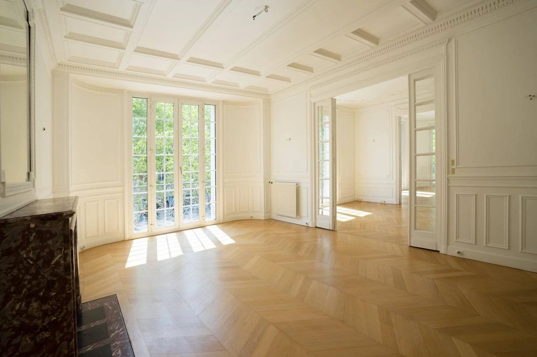 Apartment in Invalides, Paris 7e Arrondissement, Paris 5 - 18330463