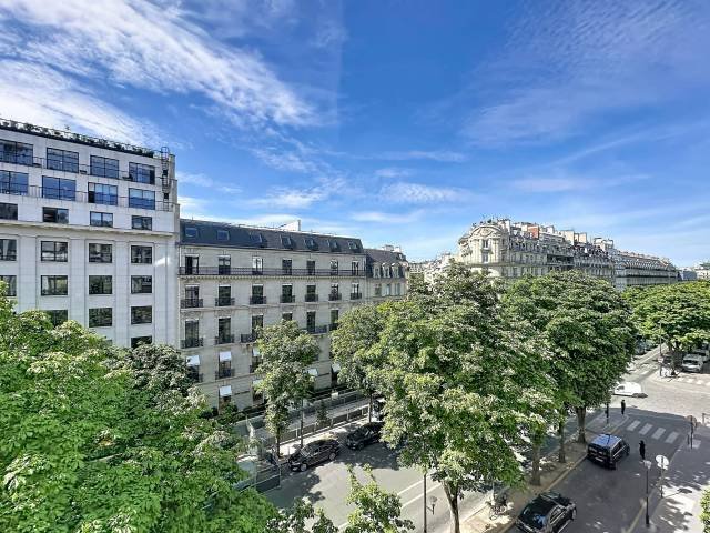Appartement à Saint Philippe du Roule, Paris 8e Arrondissement, Paris 3 - 18196900