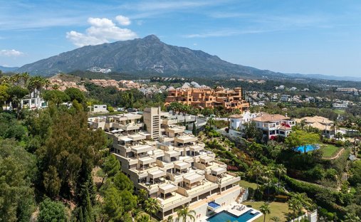 Penthouse in Nueva Andalucia, Marbella, Spain 1