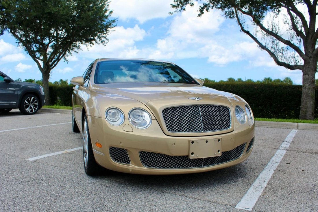 Sedan in Sarasota, FL, United States 5 - 18617822