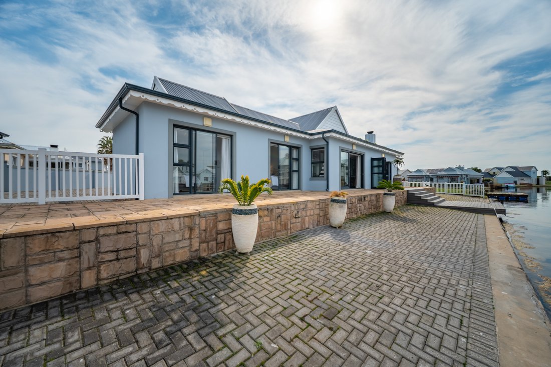 House in Marina Martinique, Eastern Cape, South Africa 3 - 18618000