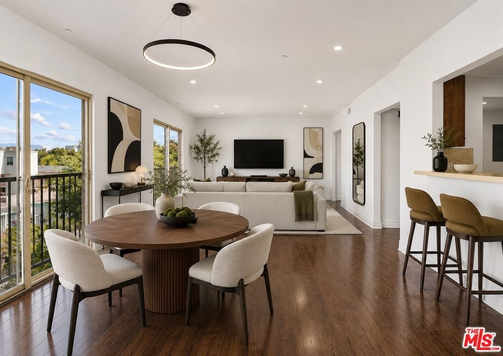 Condo in Los Angeles, California, United States 1 - 18616316