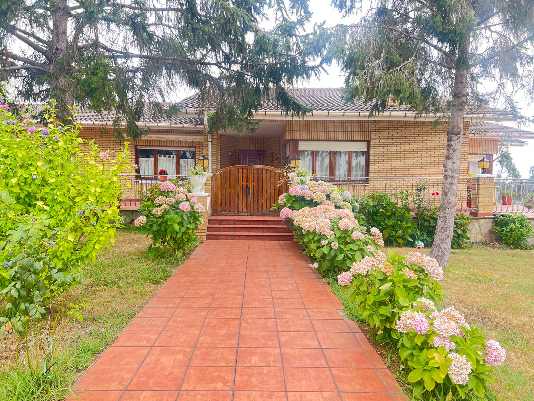Townhouse in Castrillon, Asturias, Spain 1 - 18616092