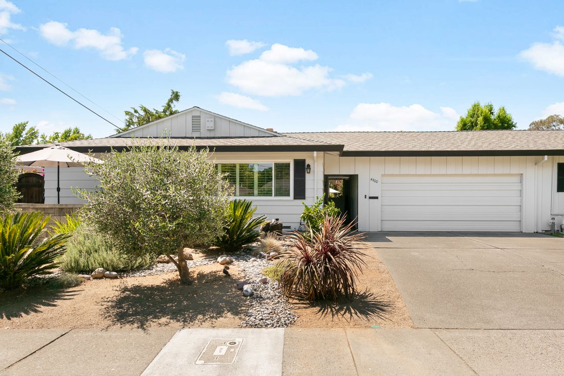 Sacramento, California, United States 1 - 18615897