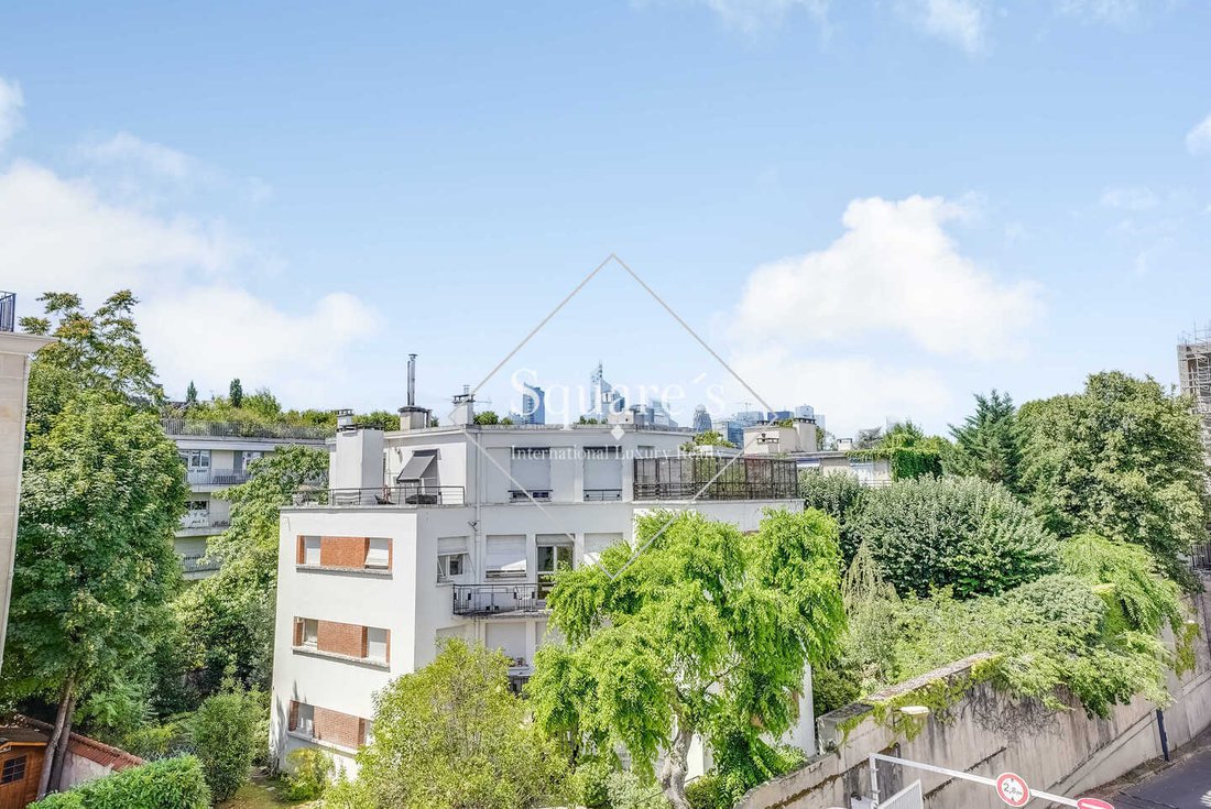 Apartment in La Plaine des Sablons, Neuilly-sur-Seine, France 2 - 18622701