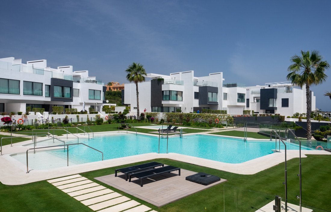 Townhouse in Estepona, Andalusia, Spain 3 - 13652602