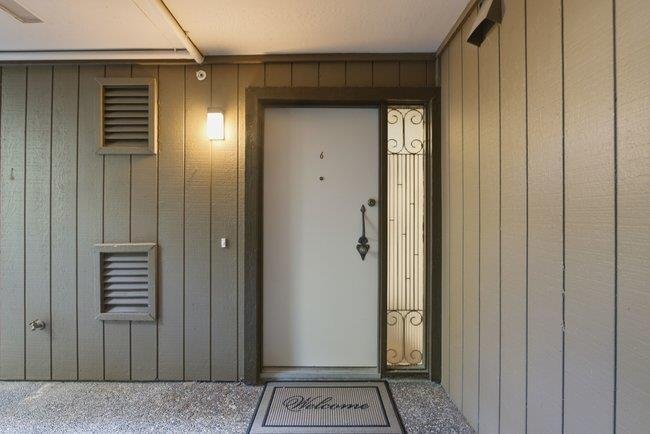 Condo in San Carlos, California, United States 2 - 18620161