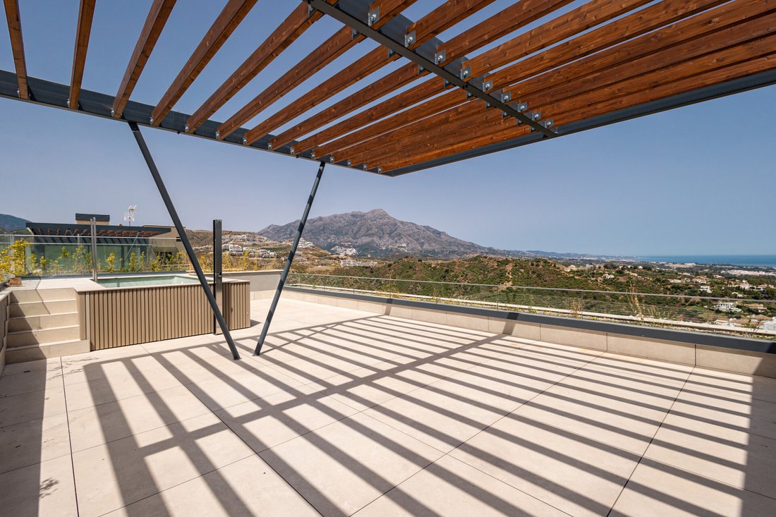 Apartment in La Quinta, Benahavis, Andalusia 3 - 15679045